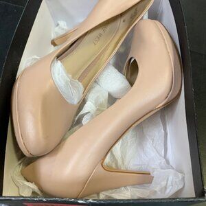 Nine West Womens Rocha Platform Pumps 4 Inch Nude Heels Holiday Party Size 8 M